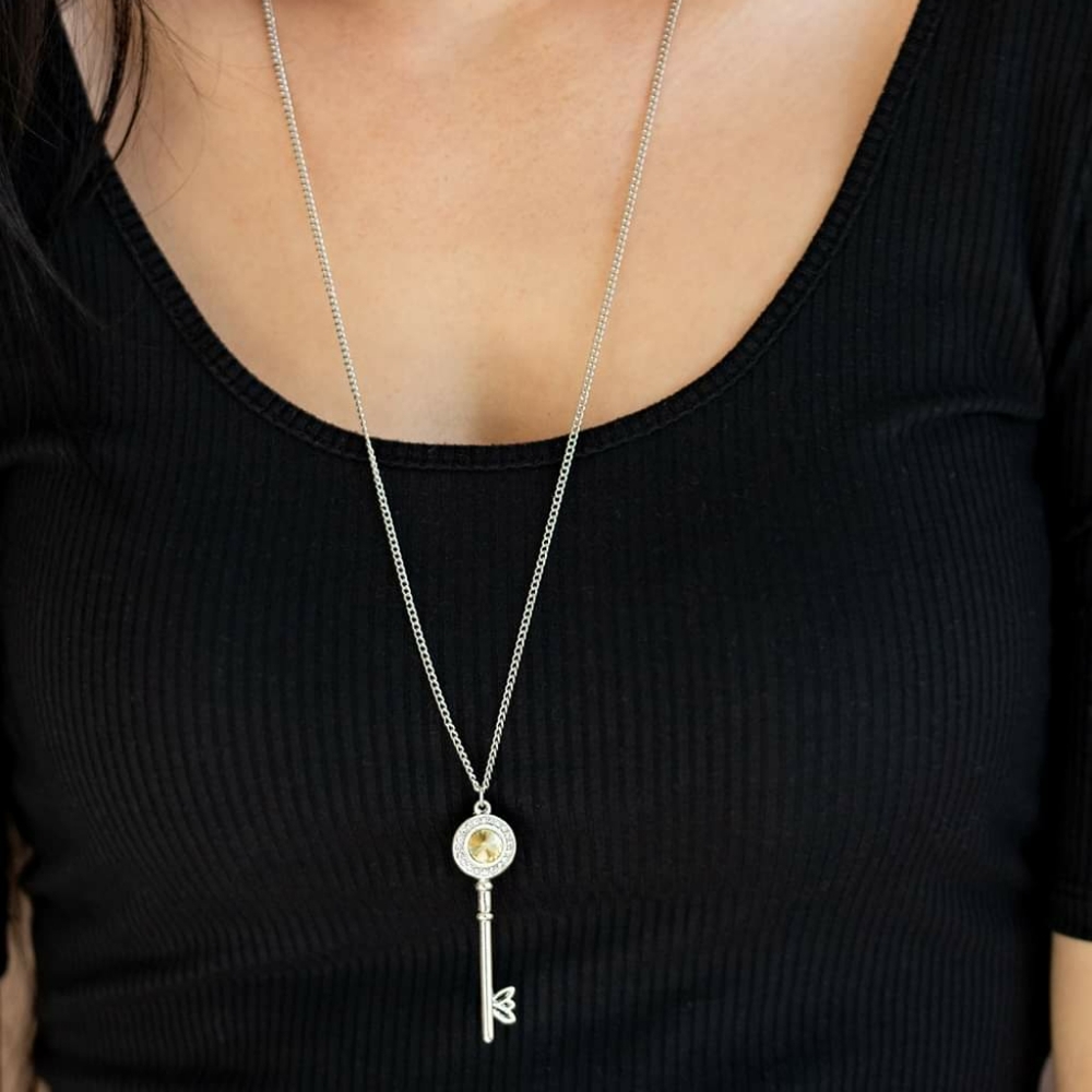 8 key paparazzi necklaces